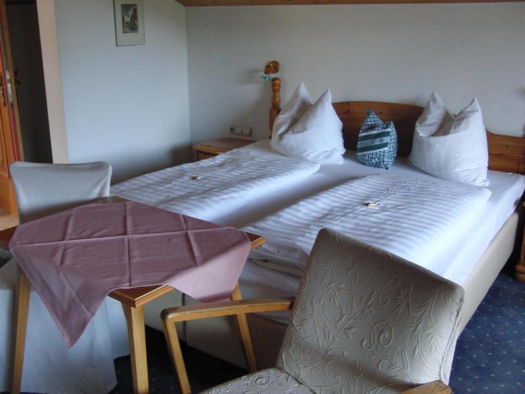 Hotel-Pension Heike 키츠부헬 객실 사진
