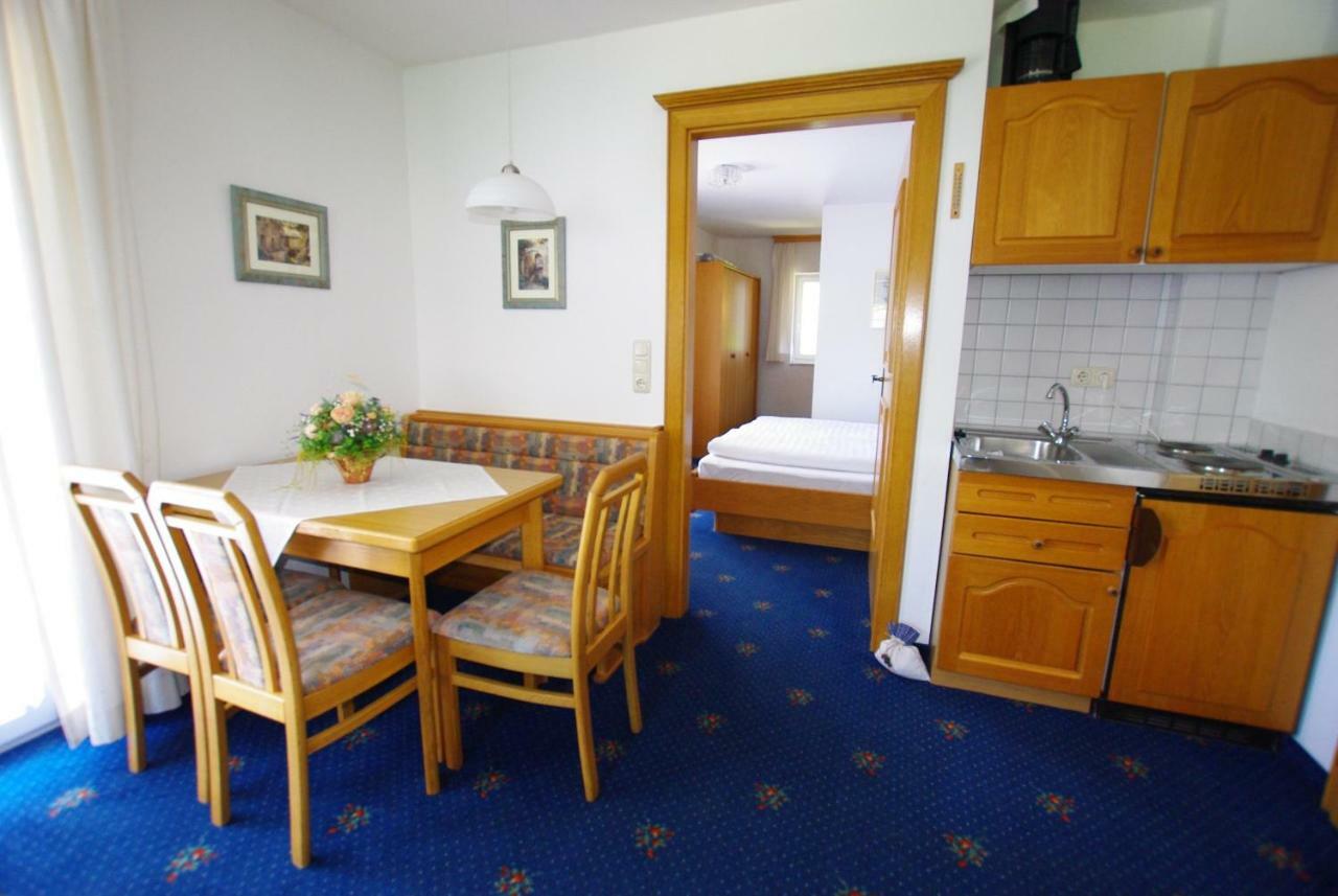 Hotel-Pension Heike 키츠부헬 외부 사진